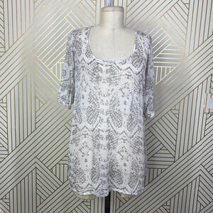Torn by Ronny Kobo Snakeskin T-Shirt in White and Gray Size US Medium